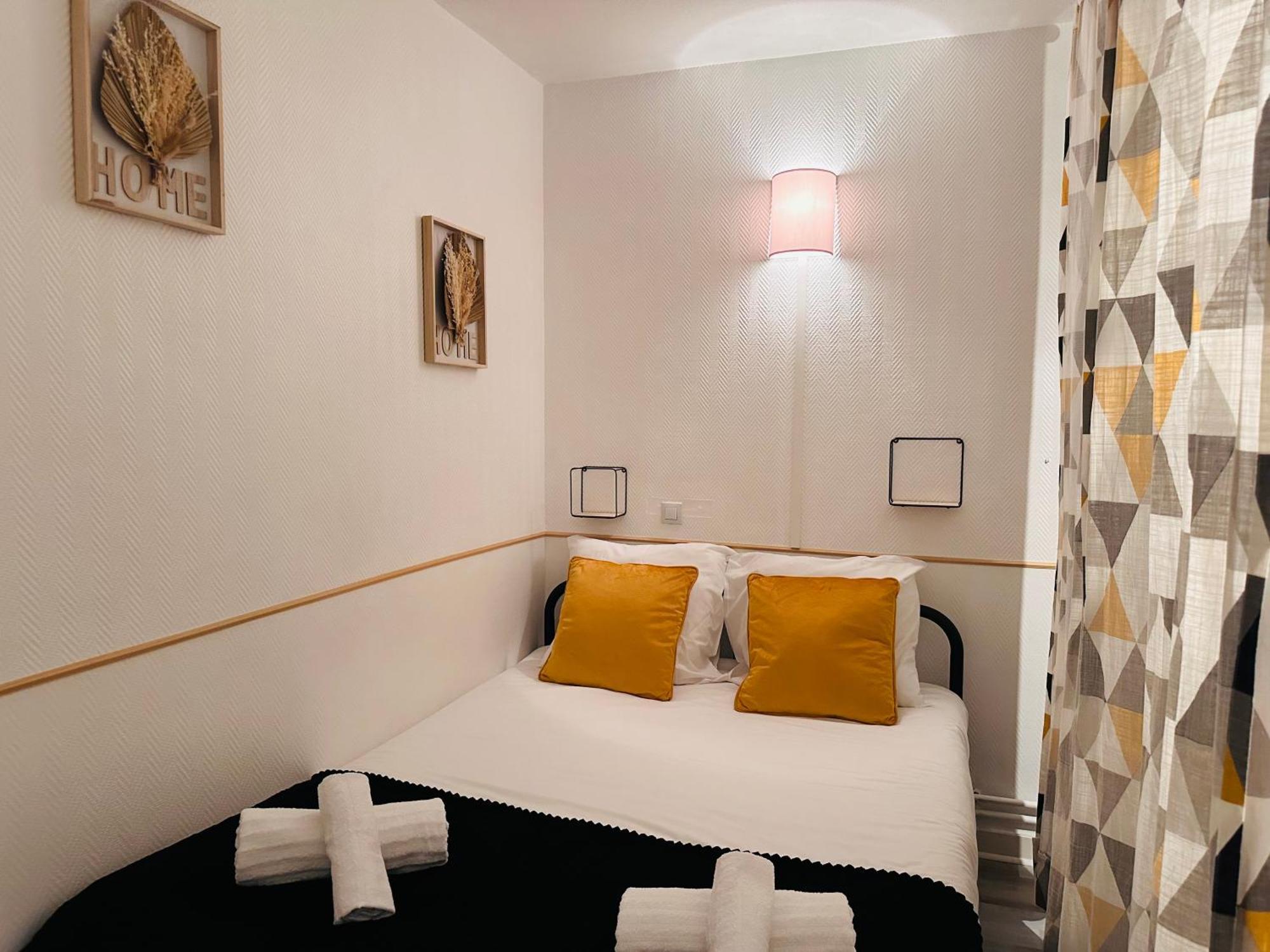Orleans Centre Proche Gare - Appartement Fonctionnel Residence Calme Parking Prive Gratuit - Le Central Elegance Buitenkant foto